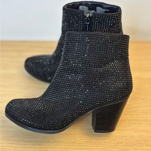 Juicy Couture Sparkly Black Studded Ankle‎ Zip Boots Woman’s 7